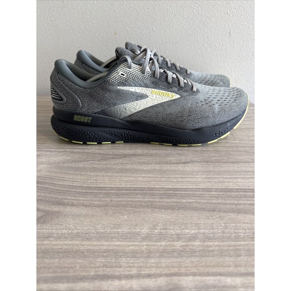 Brooks Mens Ghost 16 1104181D040 Gray Running Shoes Sneakers Size 14 D